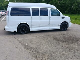 2010 GMC Savana I Рестайлинг, белый, 2990000 рублей, вид 2