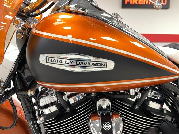2023 Harley-Davidson Electra Glide, оранжевый, 3790000 рублей - вид 23