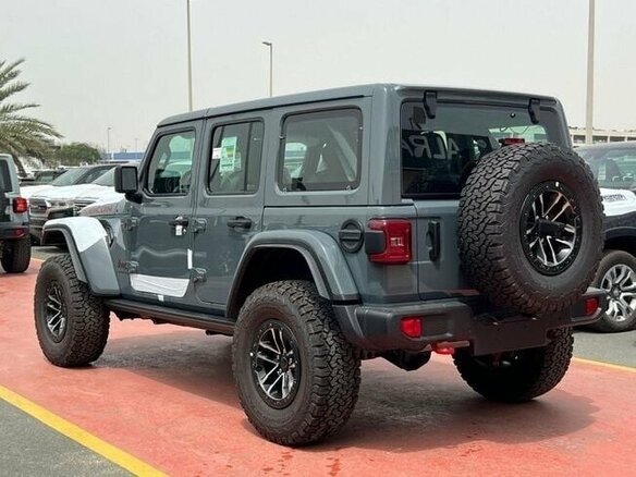 2026 Jeep Wrangler IV (JL) Рестайлинг, серый, 8330000 рублей - вид 5