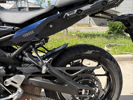 2017 Yamaha MT-09 Tracer (FJ-09), серый, 830000 рублей, вид 3