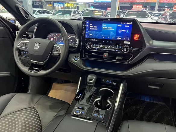 2022 Toyota Crown Kluger, чёрный, 5006700 рублей - вид 11