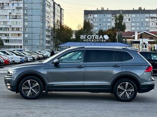 2018 Volkswagen Tiguan Allspace II, серый, 2699000 рублей, вид 5