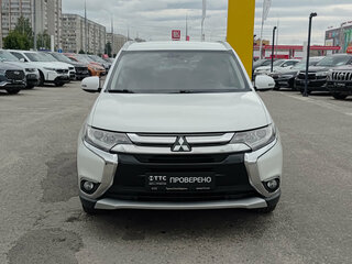 2018 Mitsubishi Outlander III Рестайлинг 2, белый, 2040000 рублей, вид 2