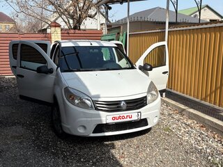 2012 Renault Sandero I, белый, 600000 рублей, вид 1