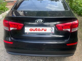 2016 Kia Rio III Рестайлинг, чёрный, 850000 рублей, вид 4
