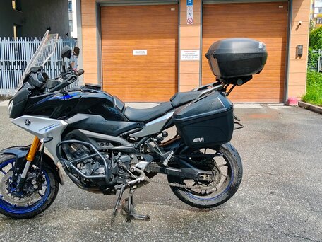 2018 Yamaha Tracer 900, чёрный, 950000 рублей, вид 2