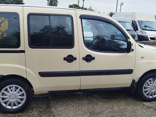 2009 Fiat Doblo I Рестайлинг, бежевый, 600000 рублей, вид 4