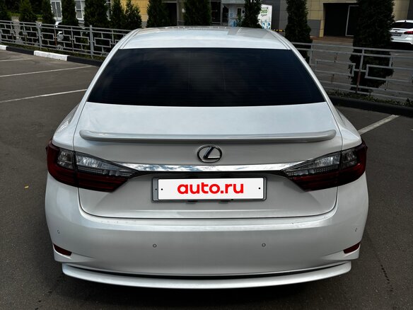 2016 Lexus ES 200 VI Рестайлинг, белый, 2660000 рублей - вид 6