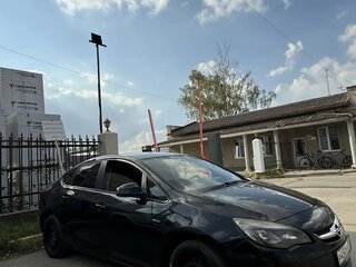 2012 Opel Astra J Рестайлинг, чёрный, 700000 рублей, вид 2