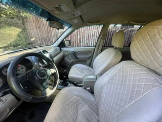 2001 Toyota RAV4 II (XA20), чёрный, 750000 рублей, вид 4