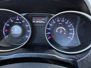 2014 Hyundai ix35 I Рестайлинг, белый, 1400000 рублей, вид 4