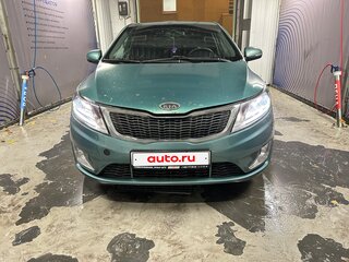 2011 Kia Rio 4-speed III, зелёный, 600000 рублей, вид 4