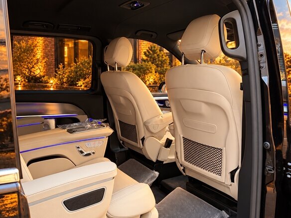 2026 Mercedes-Benz V-Класс Extra Long 300 d экстра длинный III (W447) Рестайлинг 2, чёрный, 13990000 рублей - вид 20