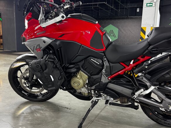 2025 Ducati Multistrada V4, красный, 2850000 рублей - вид 6