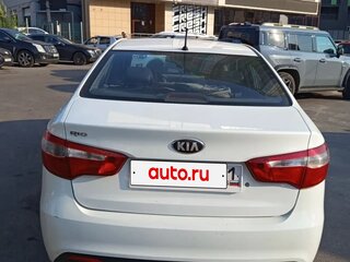 2014 Kia Rio III, белый, 630000 рублей, вид 4