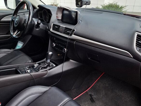 2017 Mazda 3 III (BM) Рестайлинг, красный, 1500000 рублей - вид 7