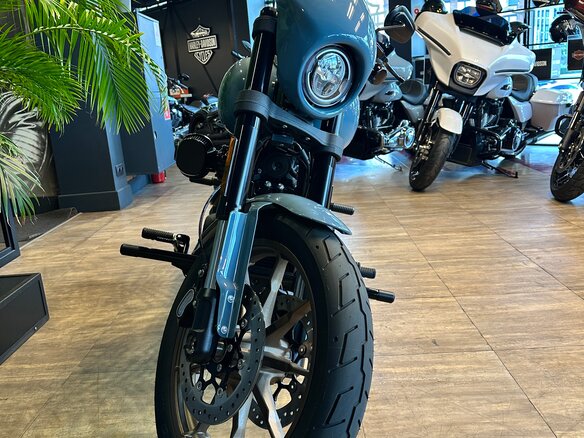 2024 Harley-Davidson Low Rider, серый, 2560000 рублей - вид 7