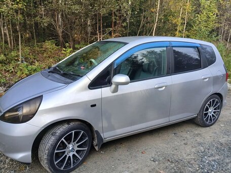 2005 Honda Fit I, серебристый, 550000 рублей, вид 4