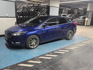 2015 Ford Focus III Рестайлинг, синий, 1400000 рублей, вид 1