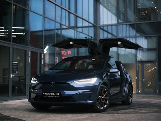 Tesla Model X Plaid I Рестайлинг