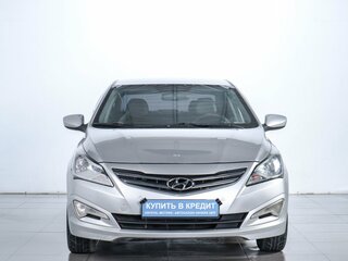 2014 Hyundai Solaris I Рестайлинг, серебристый, 629000 рублей, вид 3