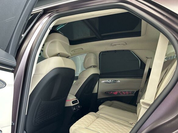 2023 Genesis GV70 I, красный, 10650000 рублей - вид 7