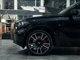 2024 BMW X5 40d IV (G05/G18) Рестайлинг, чёрный, 13870000 рублей, вид 3