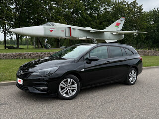 2020 Opel Astra K Рестайлинг, чёрный, 954040 рублей, вид 1