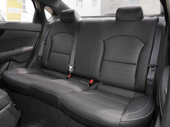 2026 Kia K3 II (China Market) Рестайлинг, белый, 2270700 рублей - вид 11