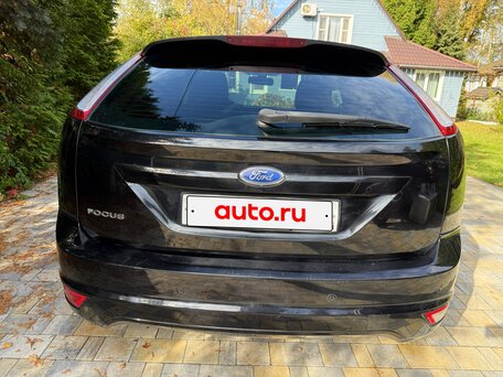 2010 Ford Focus II Рестайлинг, чёрный, 630000 рублей, вид 3