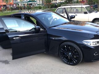2017 BMW 5 серии 530i xDrive VII (G30/G31/G38), чёрный, 3444444 рублей, вид 2