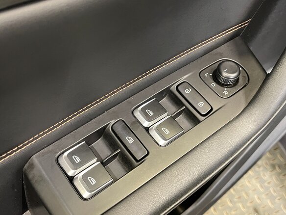 2023 Geely Okavango I Рестайлинг, серый, 2285000 рублей - вид 18