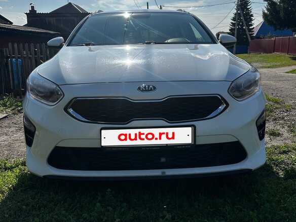 2021 Kia Ceed III, белый, 2050000 рублей - вид 2