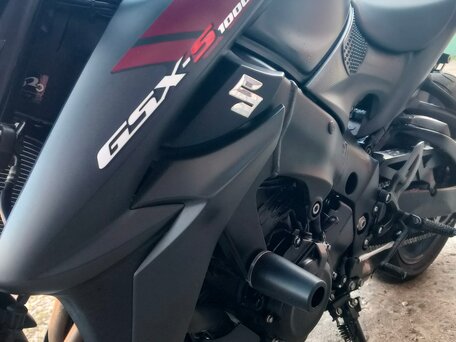 2018 Suzuki GSX-S 1000, чёрный, 970000 рублей, вид 3