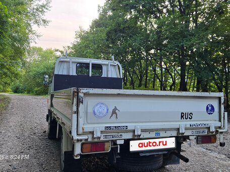 2000 Toyota Dyna, белый, 1300000 рублей, вид 3