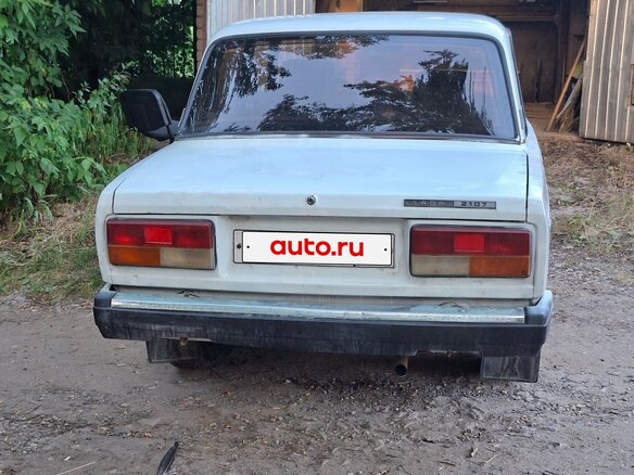 2003 Lada (ВАЗ) 2107, белый, 80000 рублей - вид 3