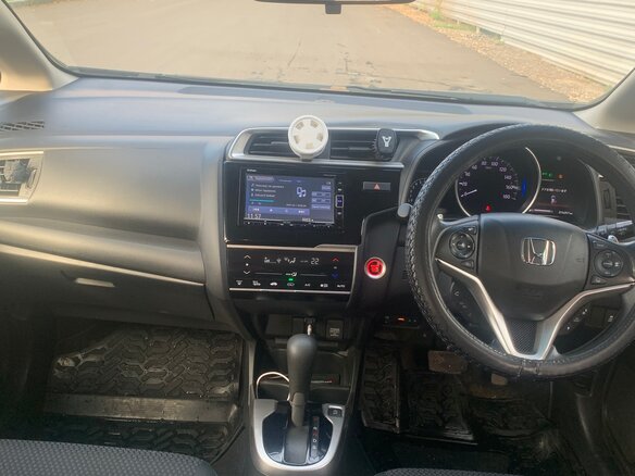 2019 Honda Fit III Рестайлинг, белый, 1275000 рублей - вид 19