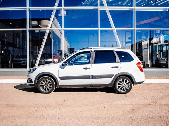 2023 Lada (ВАЗ) Granta Cross Euro-2 I Рестайлинг, белый, 820000 рублей - вид 6