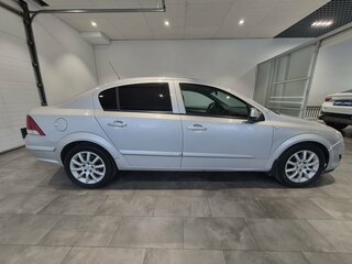 2008 Opel Astra H Рестайлинг, серебристый, 426000 рублей, вид 4
