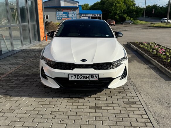 2021 Kia K5 III, белый - вид 6