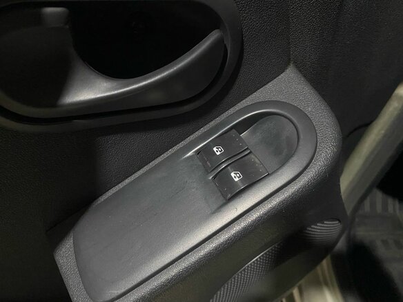 2012 Renault Duster I, бежевый, 735000 рублей - вид 17