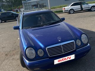 1998 Mercedes-Benz E-Класс 240 II (W210, S210), синий, 530000 рублей, вид 2