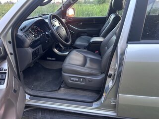 2008 Toyota Land Cruiser Prado 4-speed 120 Series Рестайлинг, серебристый, 2500000 рублей, вид 5