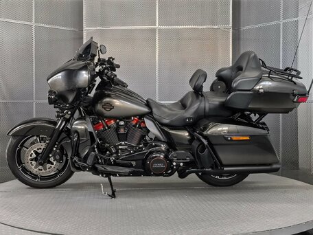 2018 Harley-Davidson Electra Glide, серый, 2229000 рублей, вид 5