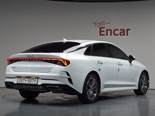 2022 Kia K5 LPi III, белый, 1740000 рублей, вид 3