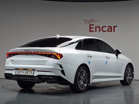2022 Kia K5 LPi III, белый, 1740000 рублей, вид 3