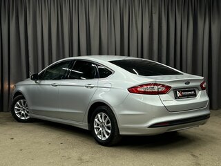 2015 Ford Mondeo V, серебристый, 1099888 рублей, вид 3