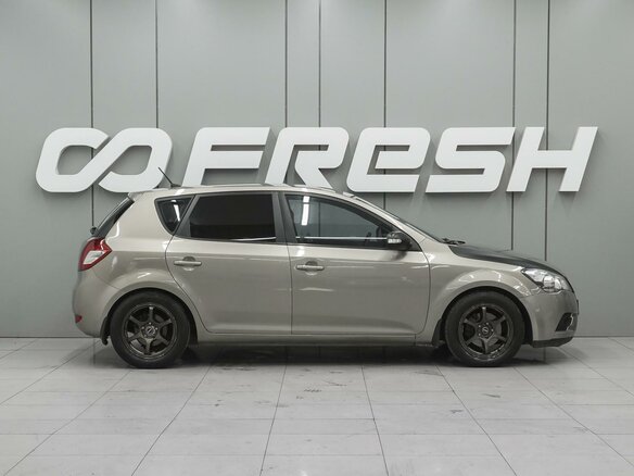 2011 Kia Ceed I Рестайлинг, серебристый, 650000 рублей - вид 4