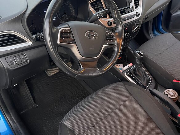 2019 Hyundai Solaris II, синий, 1470000 рублей - вид 3