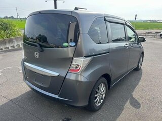 2014 Honda Freed I Рестайлинг, серый, 830000 рублей, вид 3